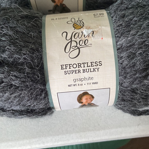 Hobby Lobby Art Yarn Beeeffortless Super Bulky Graphite Yarnlot Of